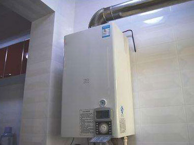 哪種家用熱水器更好？骨灰級電器導(dǎo)購員暴真相，后悔知道晚了！